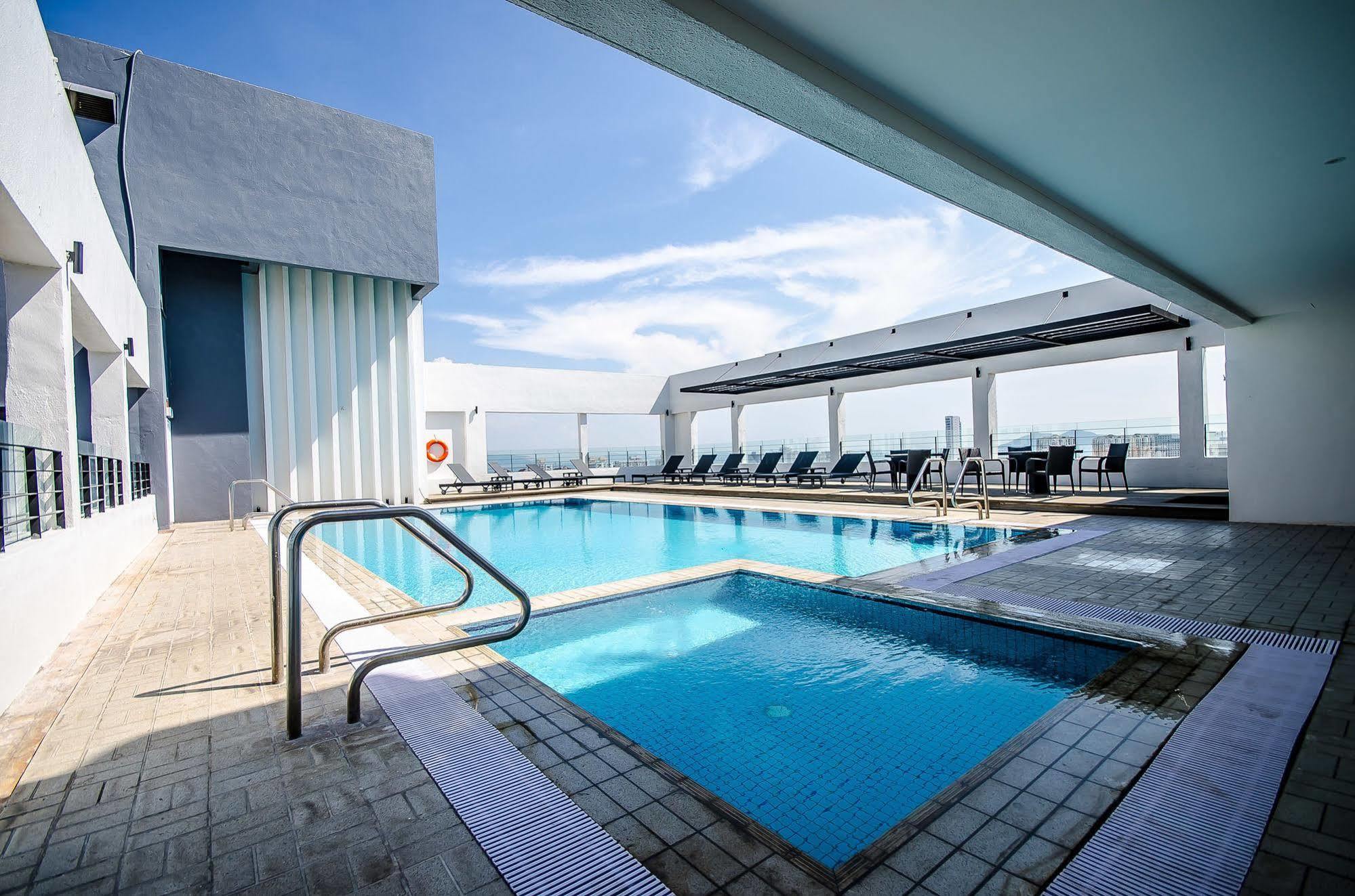 Neo+ Penang Hotel George Town Exterior photo